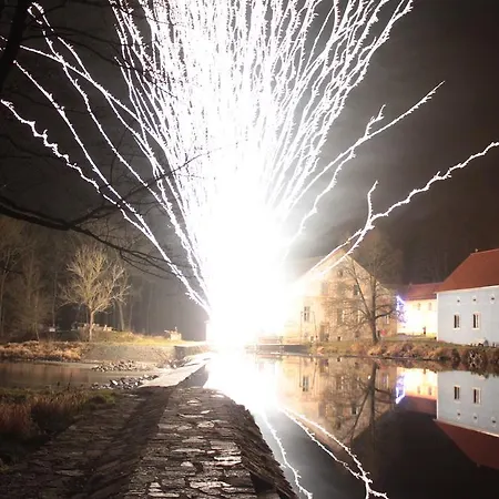 Penzionek Na Mlyne Krkavci * Veselí nad Lužnicí