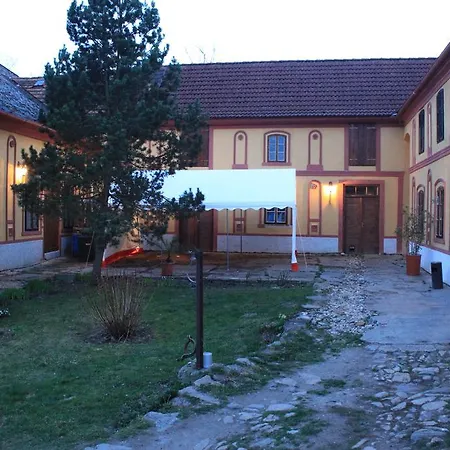 Apartment Penzionek Na Mlyne Krkavci *